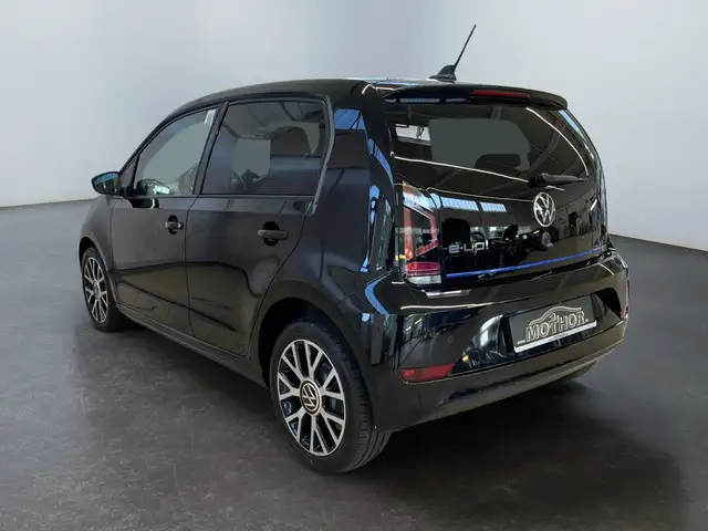 Volkswagen E-Up! view 4