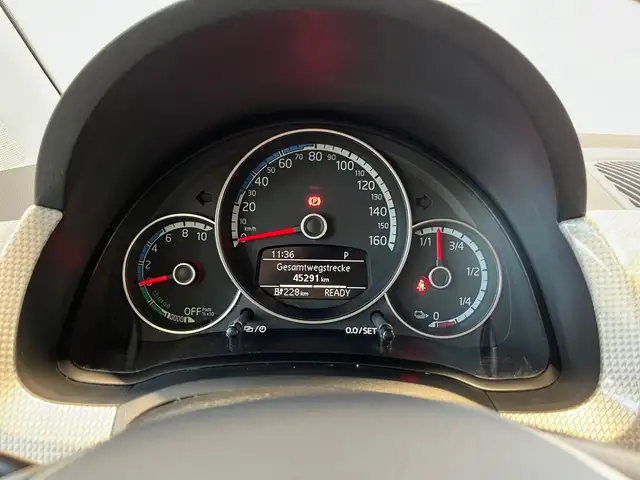 Volkswagen E-Up! view 12
