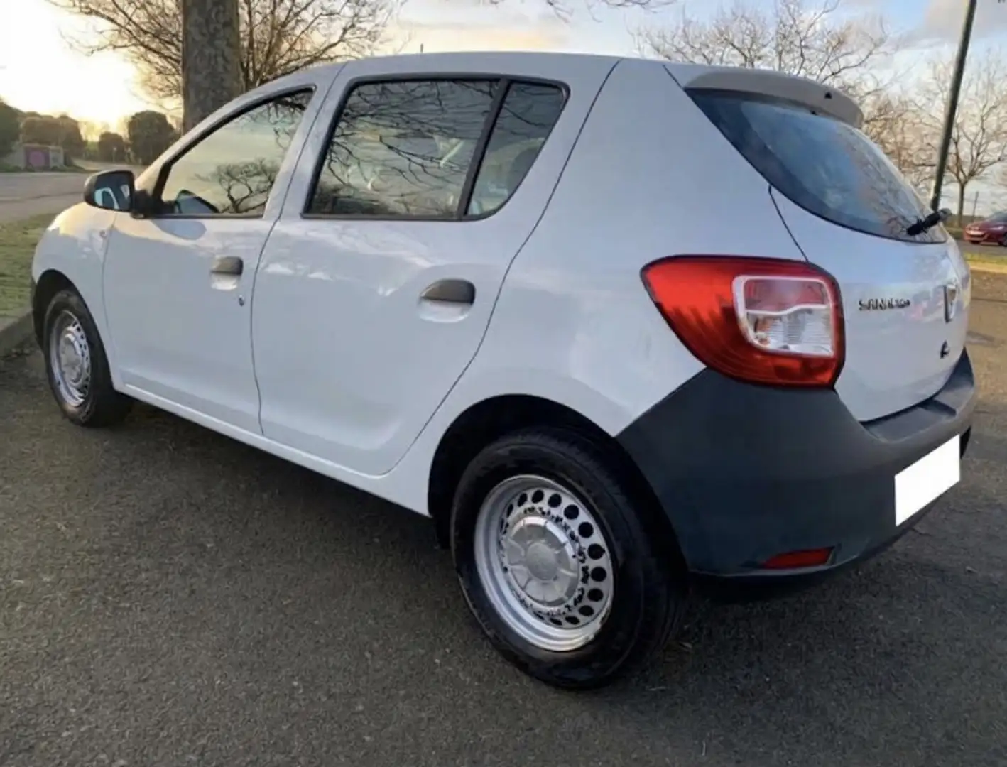 Dacia Sandero 1.2 Ambiance 75 Blanco - 2