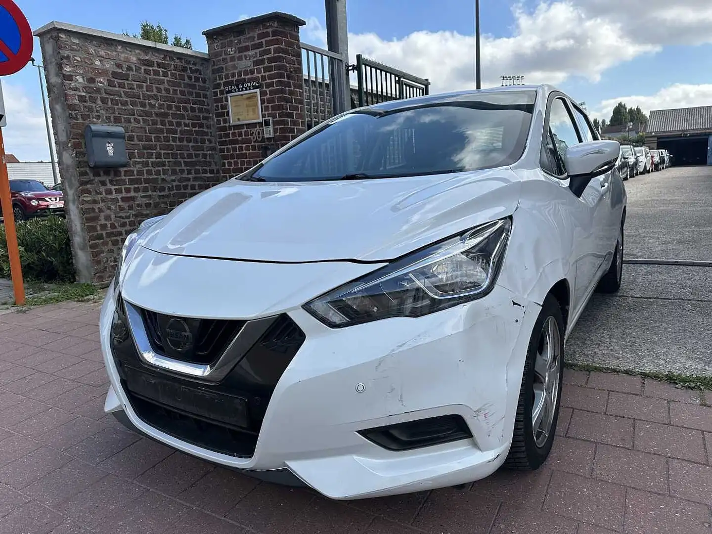 Nissan Micra 1.0 I MET 157DKM HANDELAARS & EXPORT Blanc - 1
