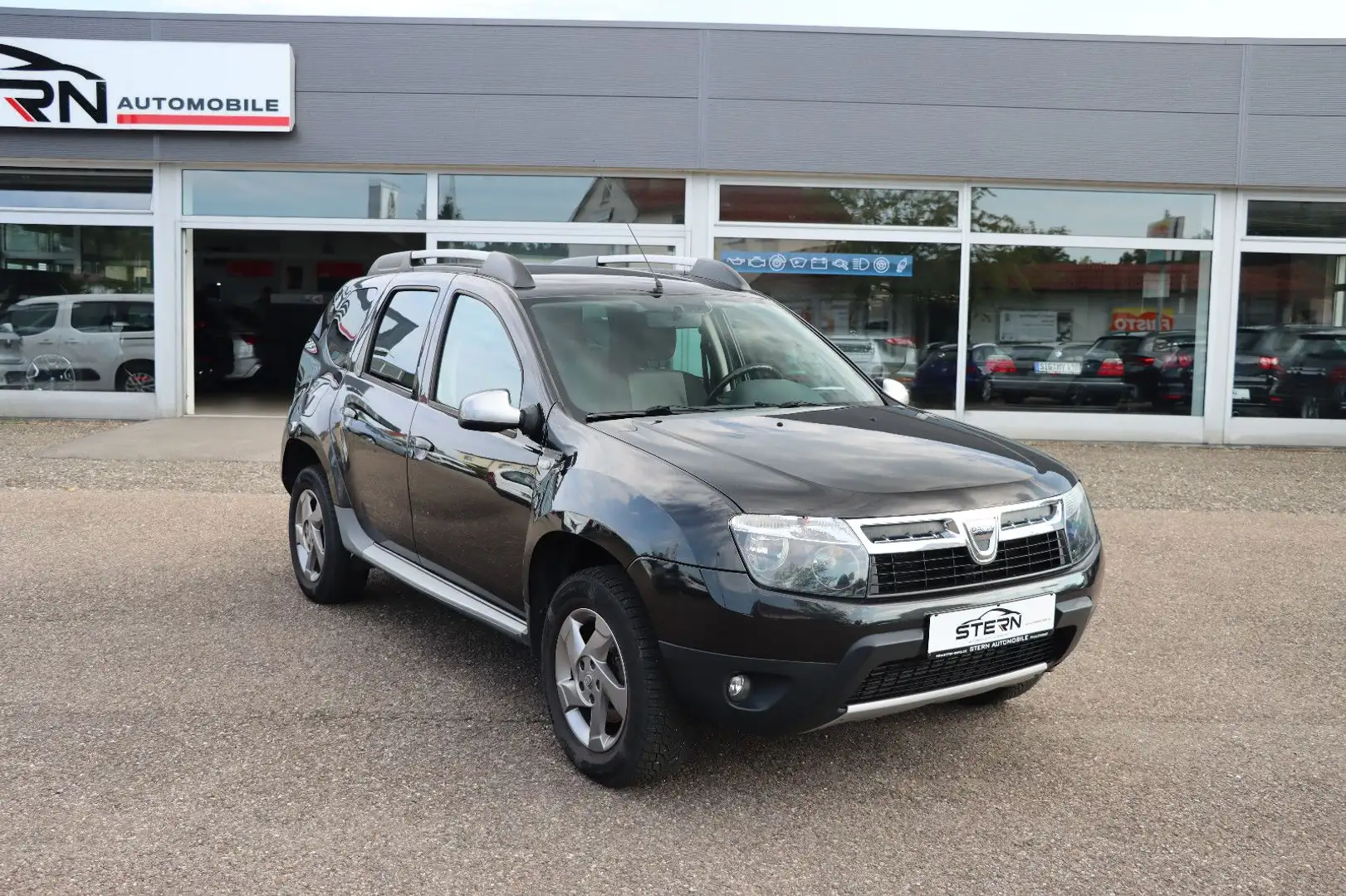 Dacia Duster I Delsey 4x2 l KLIMA l 2.HAND l Schwarz - 1
