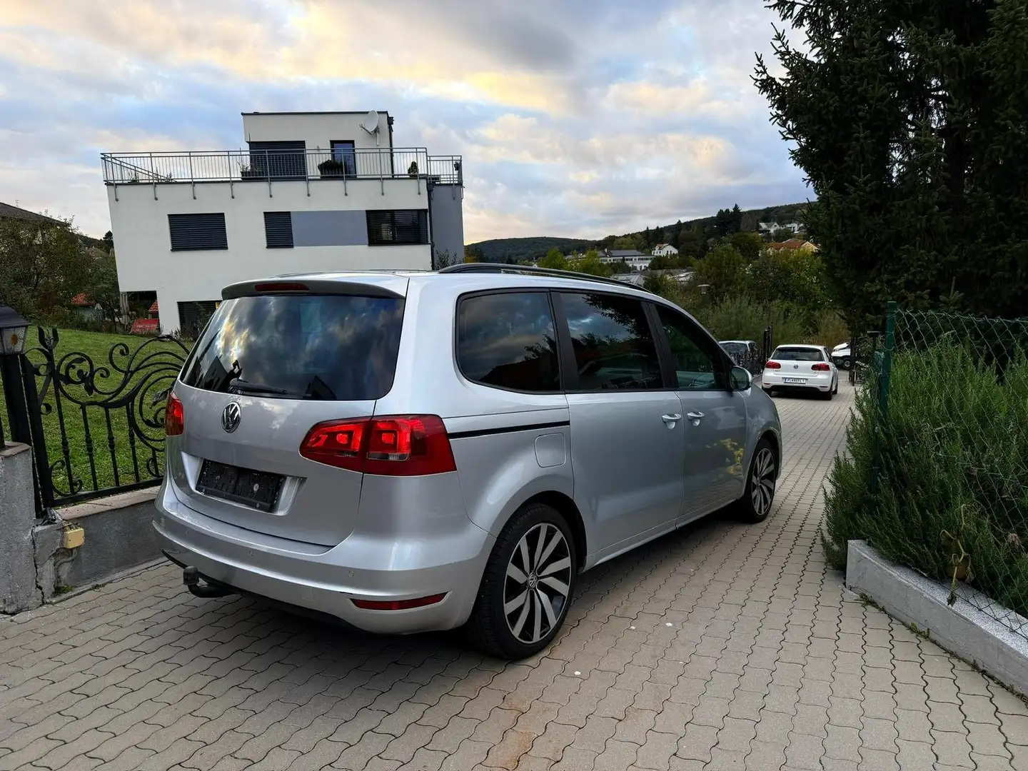 Volkswagen Sharan Sharan Comfortline BMT 2,0 TDI DPF Comfortline Silber - 1