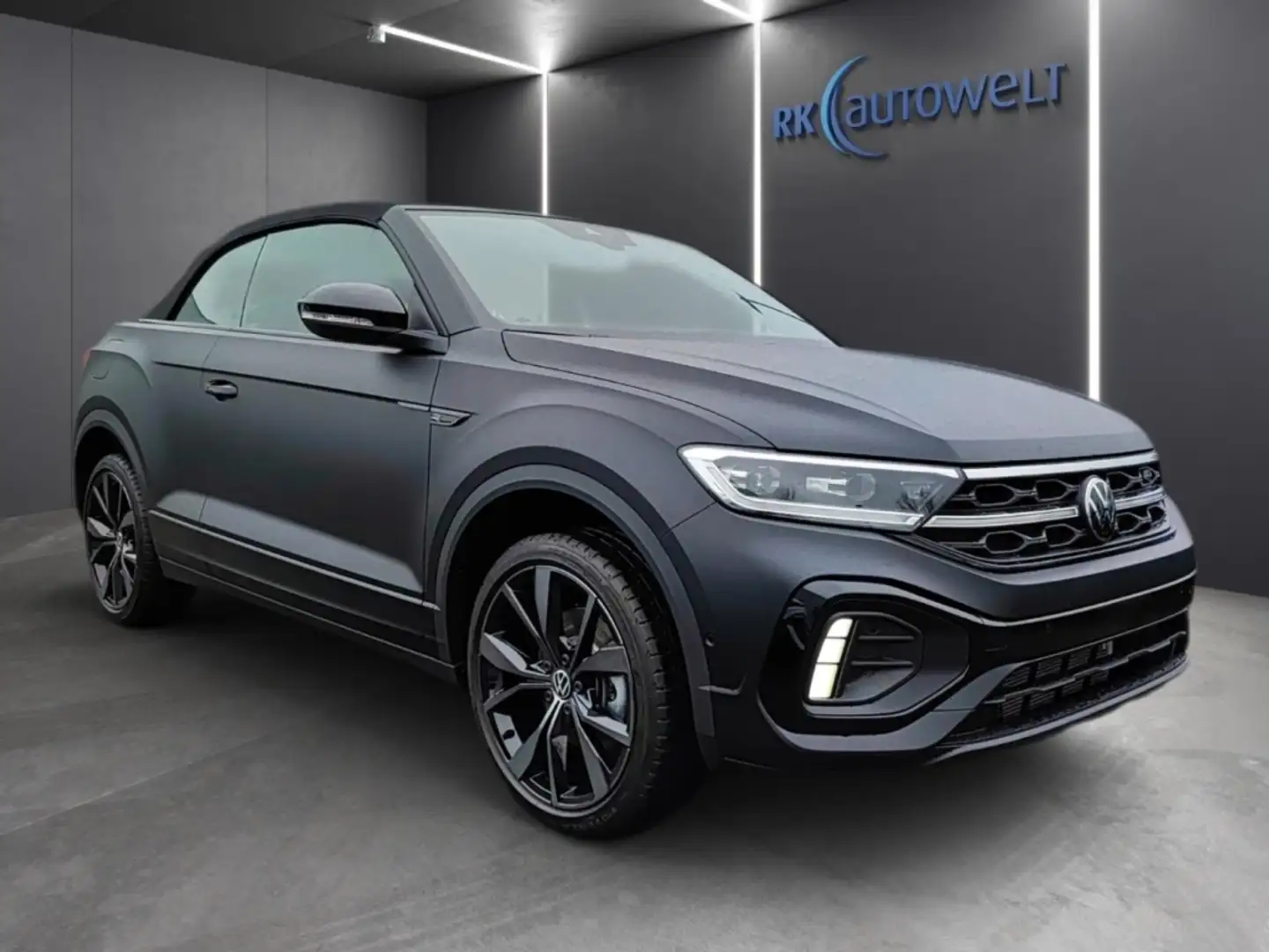 Volkswagen T-Roc Edition Black 1.5 TSI 110 kW DSG One of 999 Zwart - 2