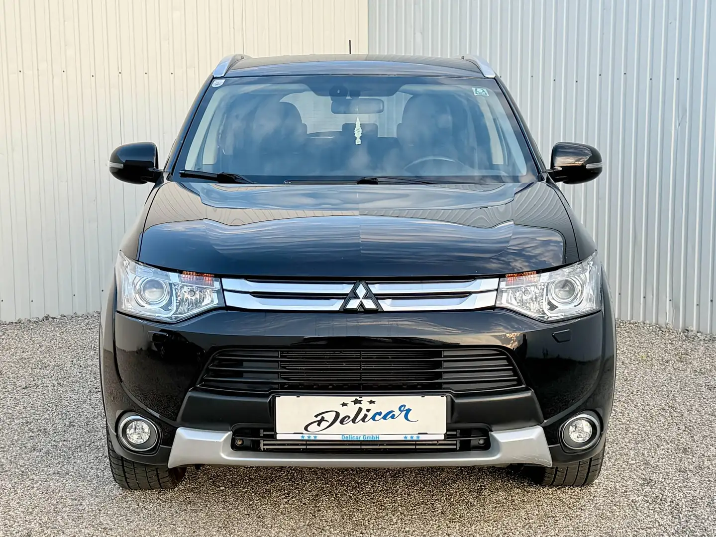 Mitsubishi Outlander ClearTec Invite 4WD Schwarz - 2