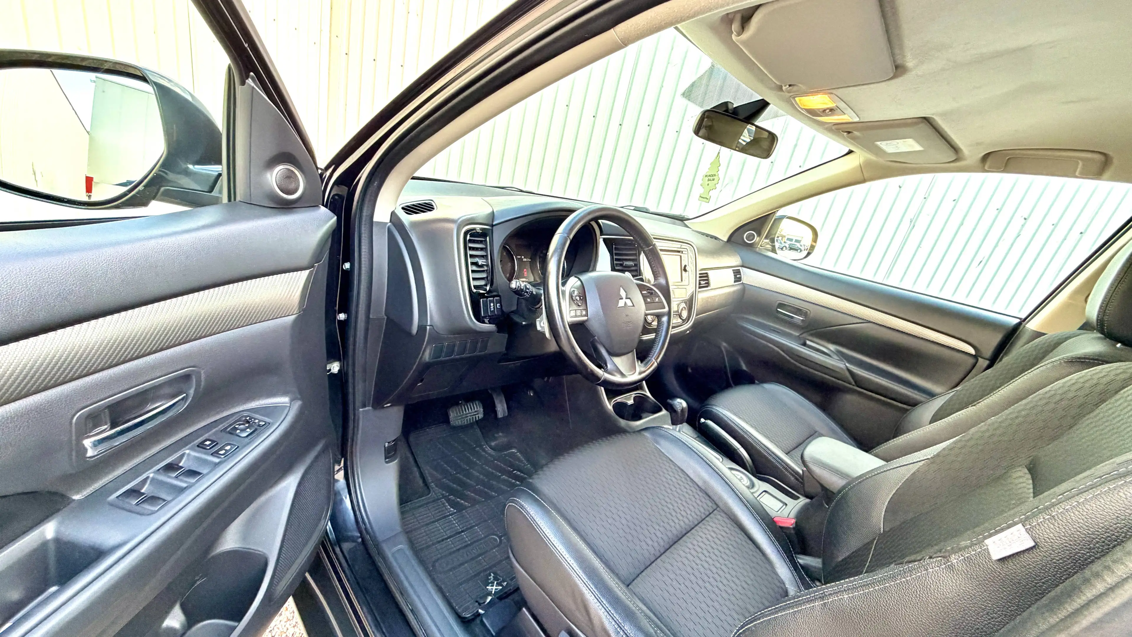 Mitsubishi Outlander ClearTec Invite 4WD — photo 7