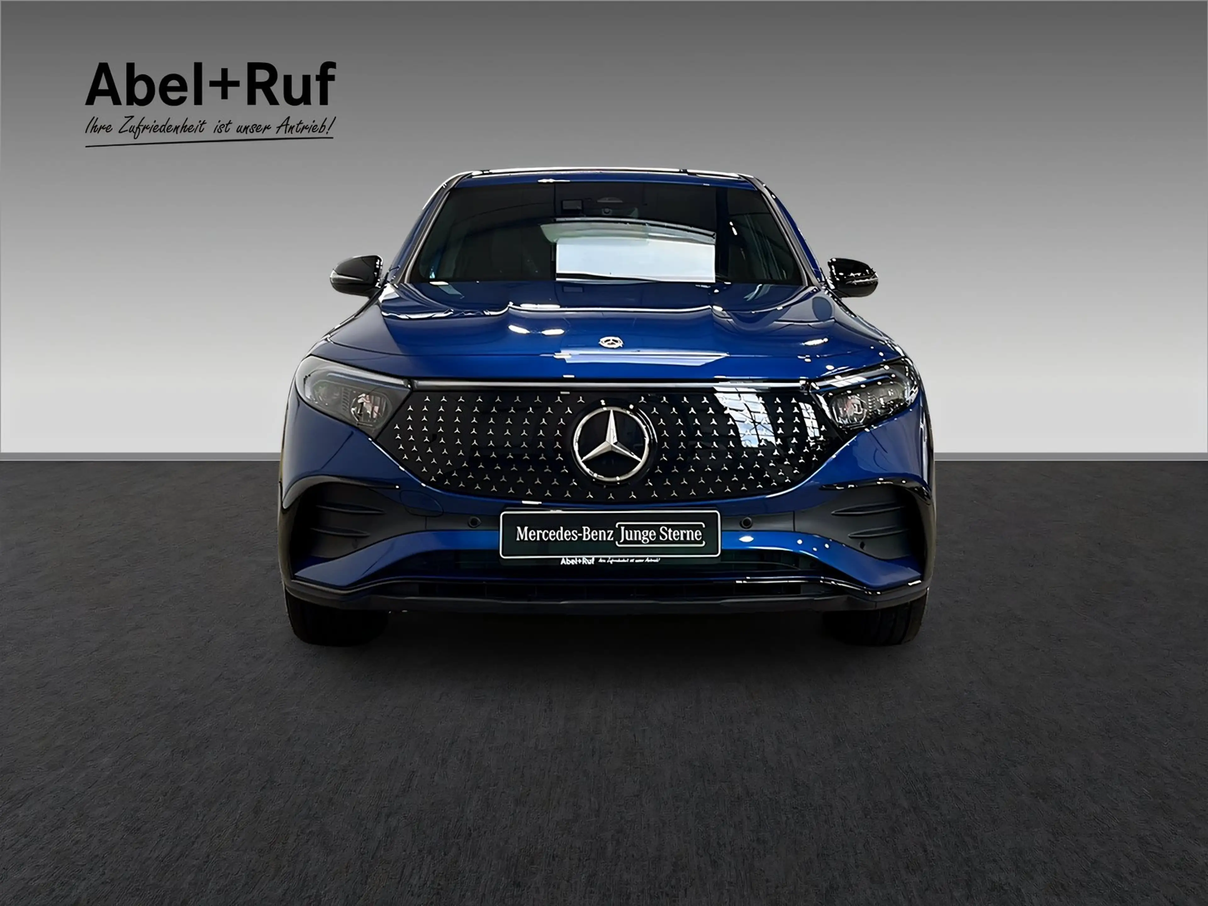 Mercedes-Benz EQB 250 + AMG+LED+NIGHT+Kamera+Ambi+CarPlay+LrHz — photo 2
