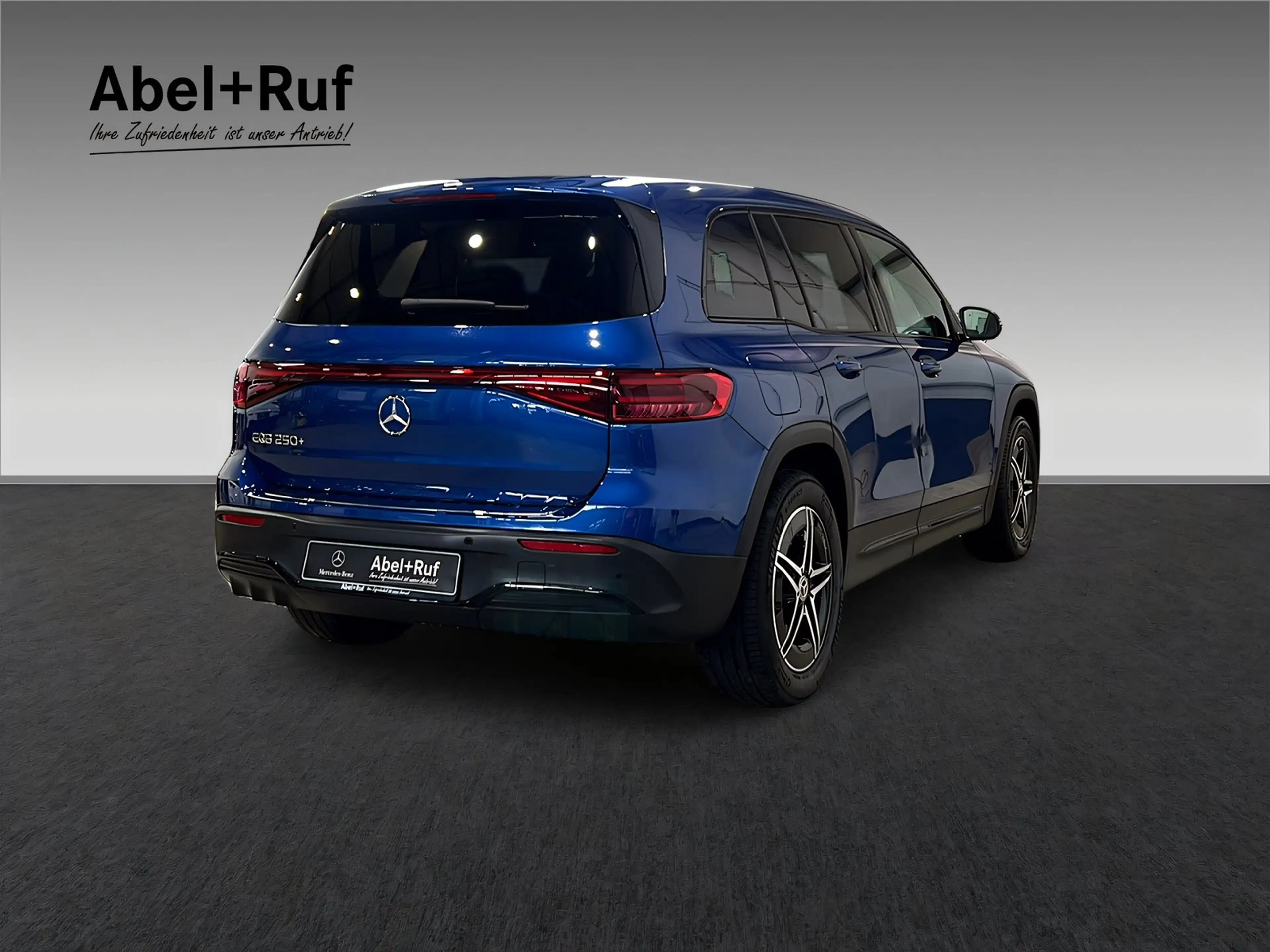 Mercedes-Benz EQB 250 + AMG+LED+NIGHT+Kamera+Ambi+CarPlay+LrHz — photo 7