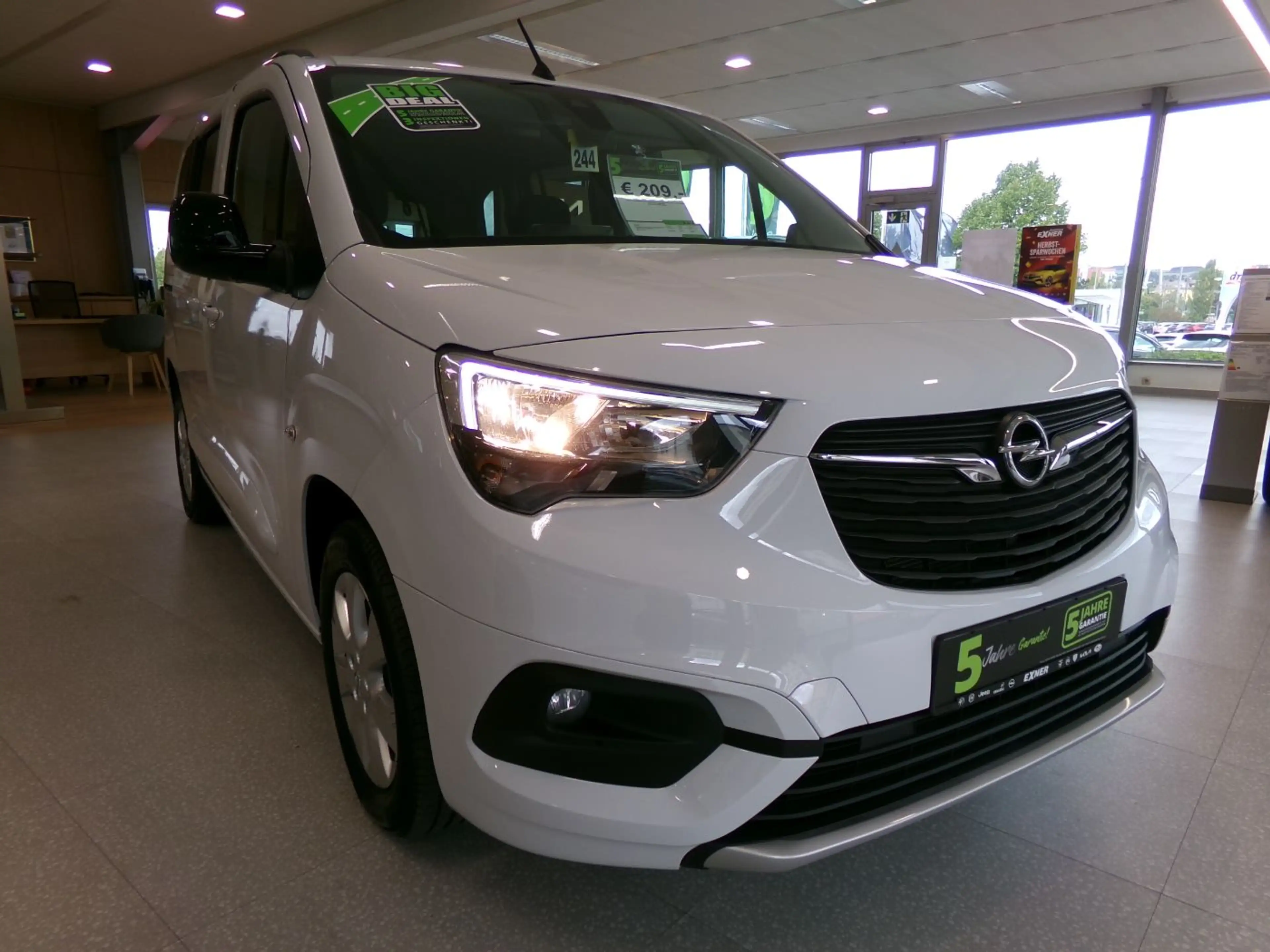Opel Combo Life Combo-e ULTIMATE Winterp.+2xKlima+LM — photo 8