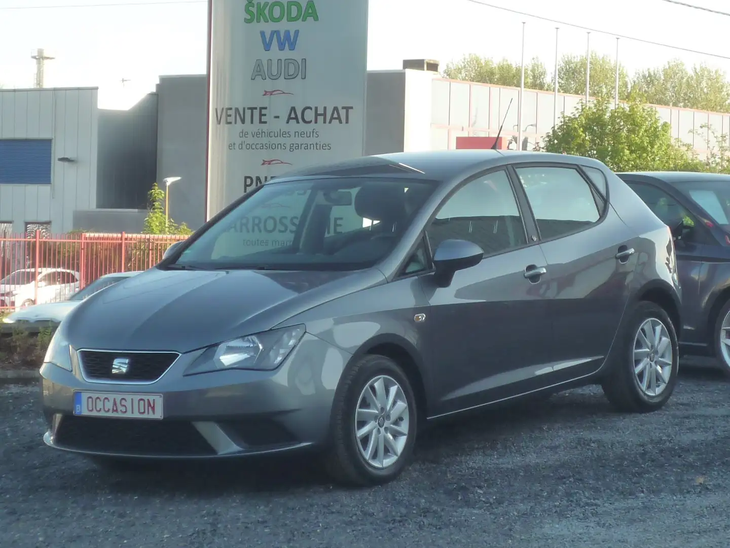 SEAT Ibiza 1.0i Ultima*AIRCO*PDC AR*BLUETOOTH*GARANTIE 1 AN Grijs - 2