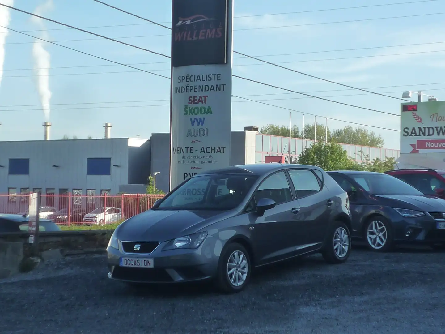 SEAT Ibiza 1.0i Ultima*AIRCO*PDC AR*BLUETOOTH*GARANTIE 1 AN Grijs - 1