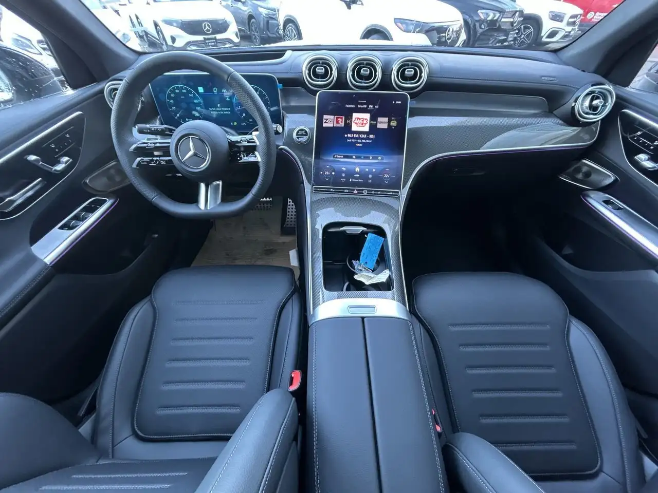 Mercedes-Benz GLC снимка Mercedes-Benz GLC
