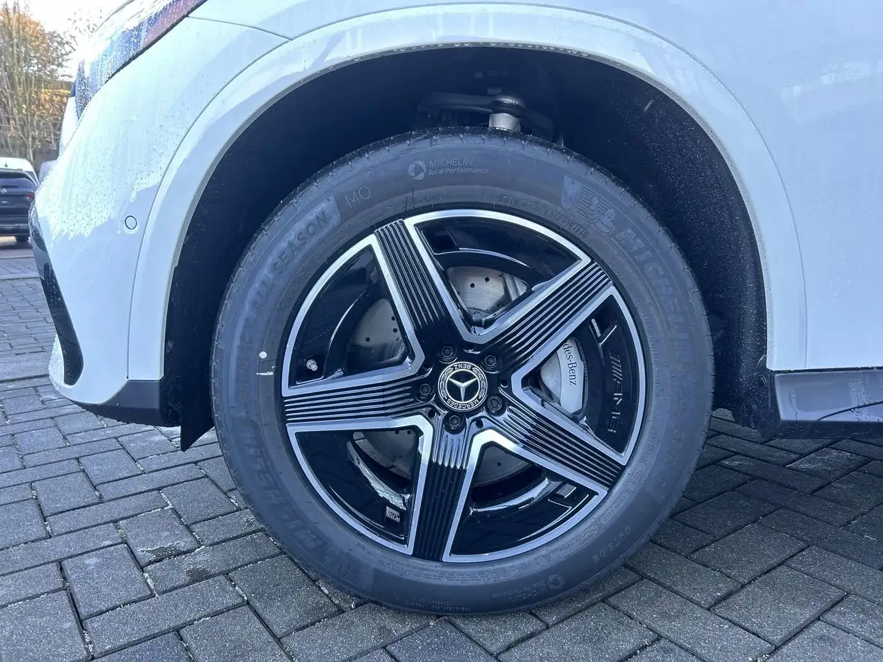 Mercedes-Benz GLC снимка Mercedes-Benz GLC