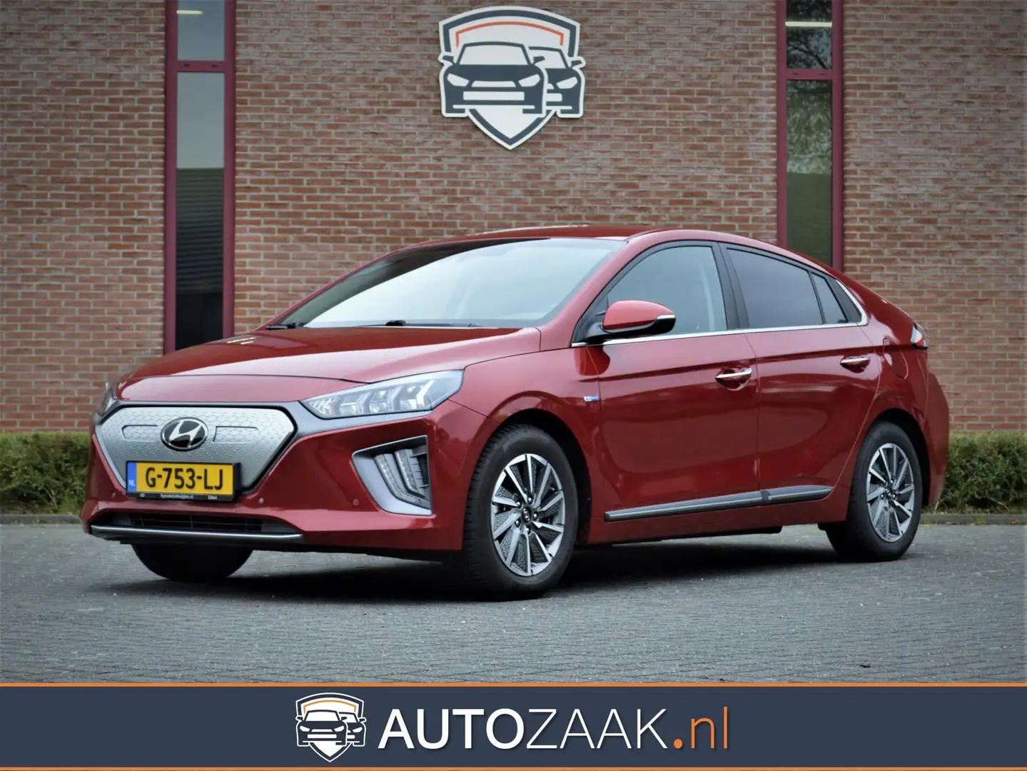 Hyundai IONIQ Premium EV 39kWh | € 19.950 na subsidie Rojo - 1