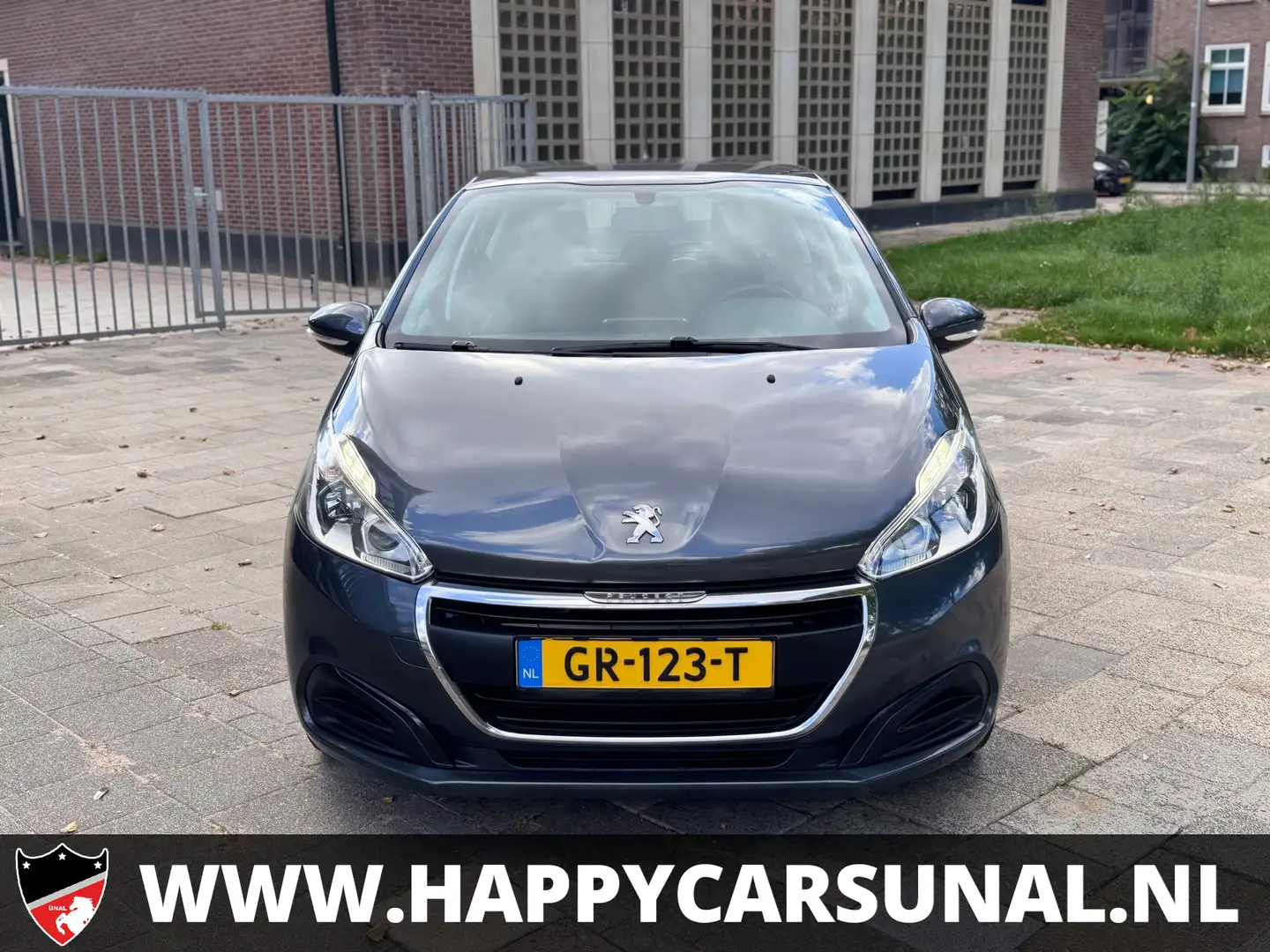 Peugeot 208 1.2 PureTech Active, NAVI, AIRCO, NIEUWE APK Grau - 2