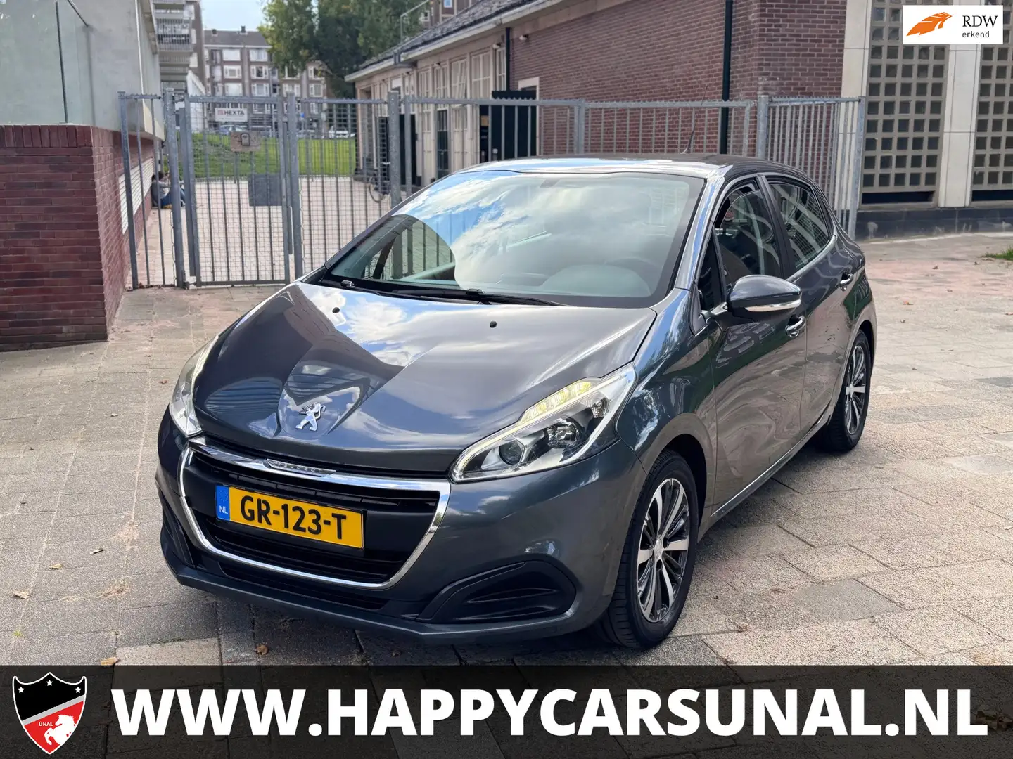 Peugeot 208 1.2 PureTech Active, NAVI, AIRCO, NIEUWE APK Grau - 1