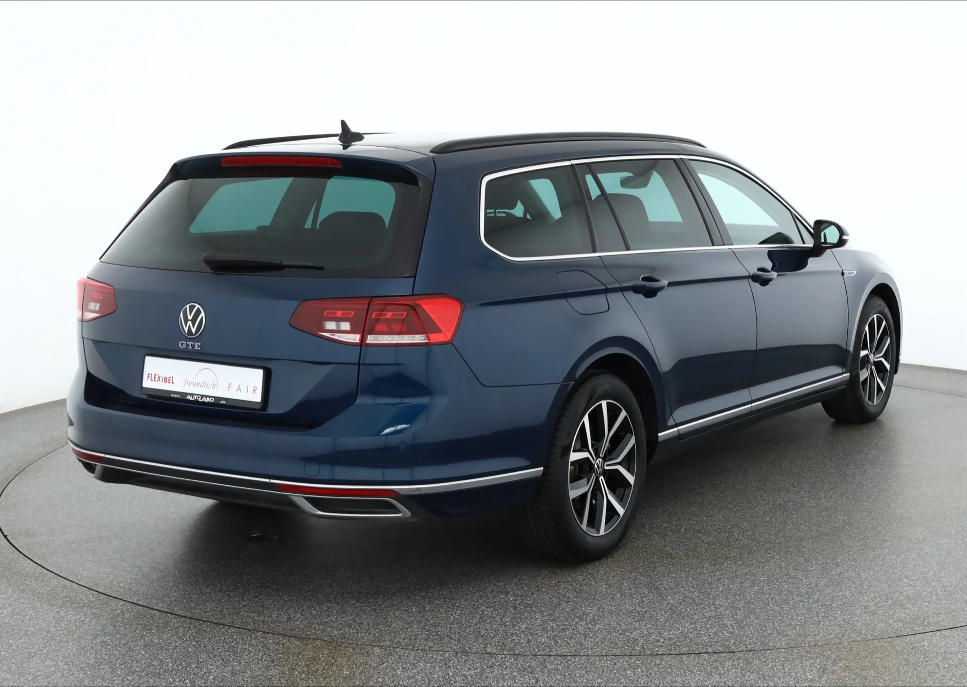 Volkswagen Passat Variant 1.4 TSI DSG GTE Head-Up Kamera — photo 5