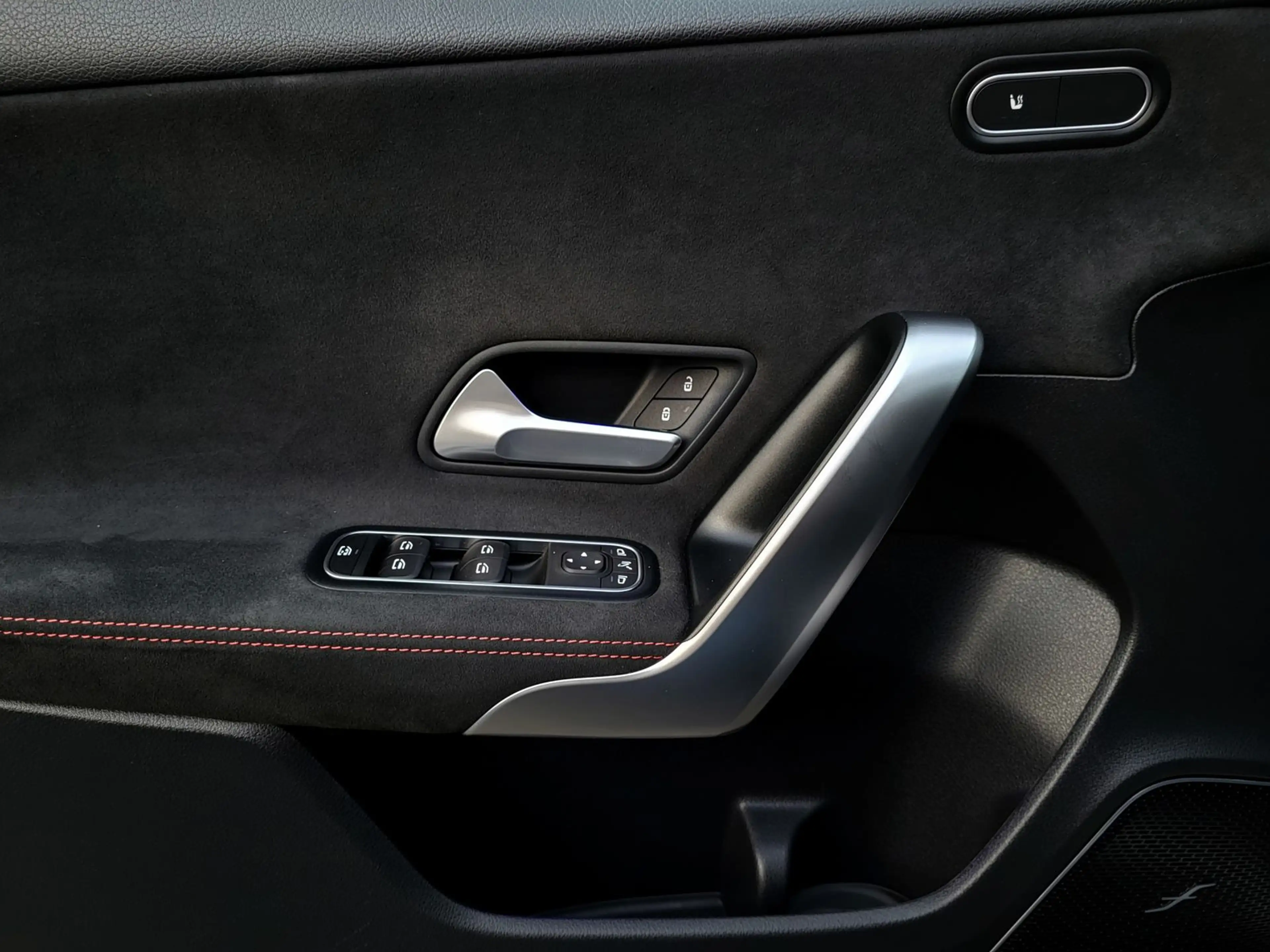 Mercedes-Benz A 35 AMG 4Matic PANO|BURMESTER|MULTIBEAM|NIGHT — photo 11
