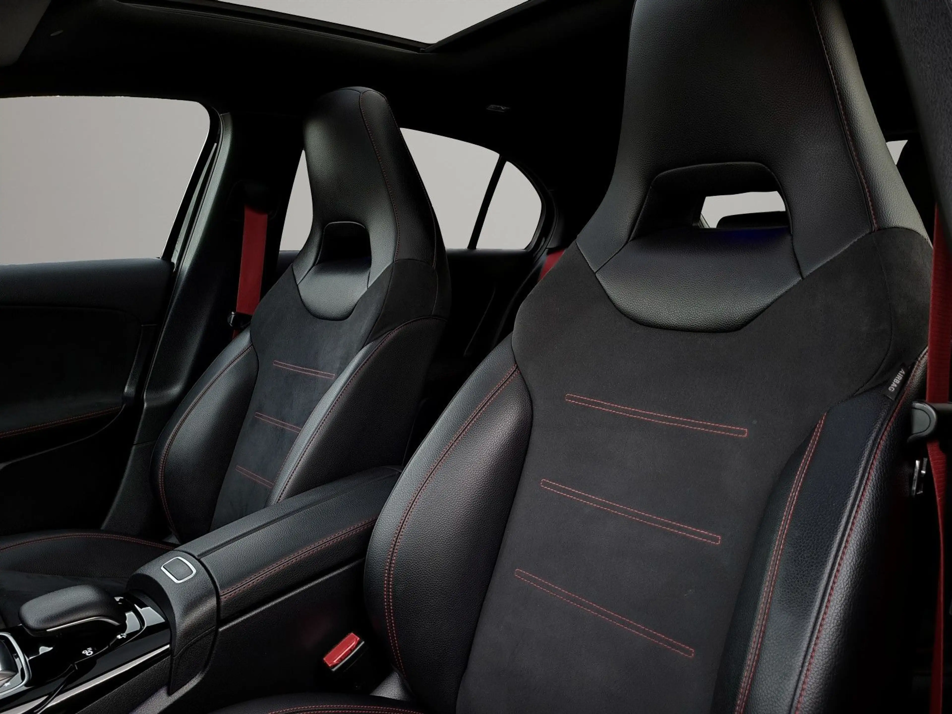 Mercedes-Benz A 35 AMG 4Matic PANO|BURMESTER|MULTIBEAM|NIGHT — photo 14