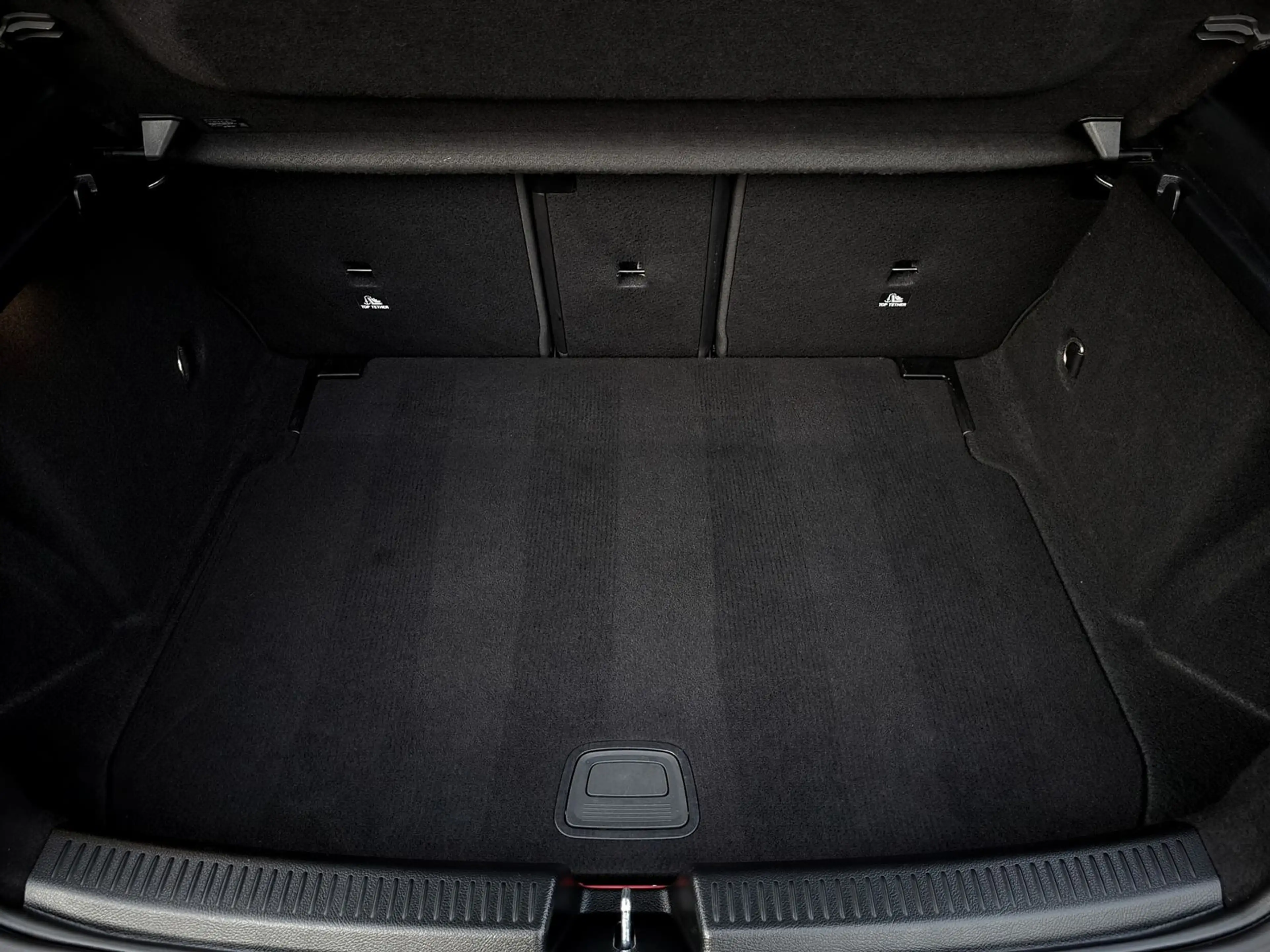 Mercedes-Benz A 35 AMG 4Matic PANO|BURMESTER|MULTIBEAM|NIGHT — photo 15