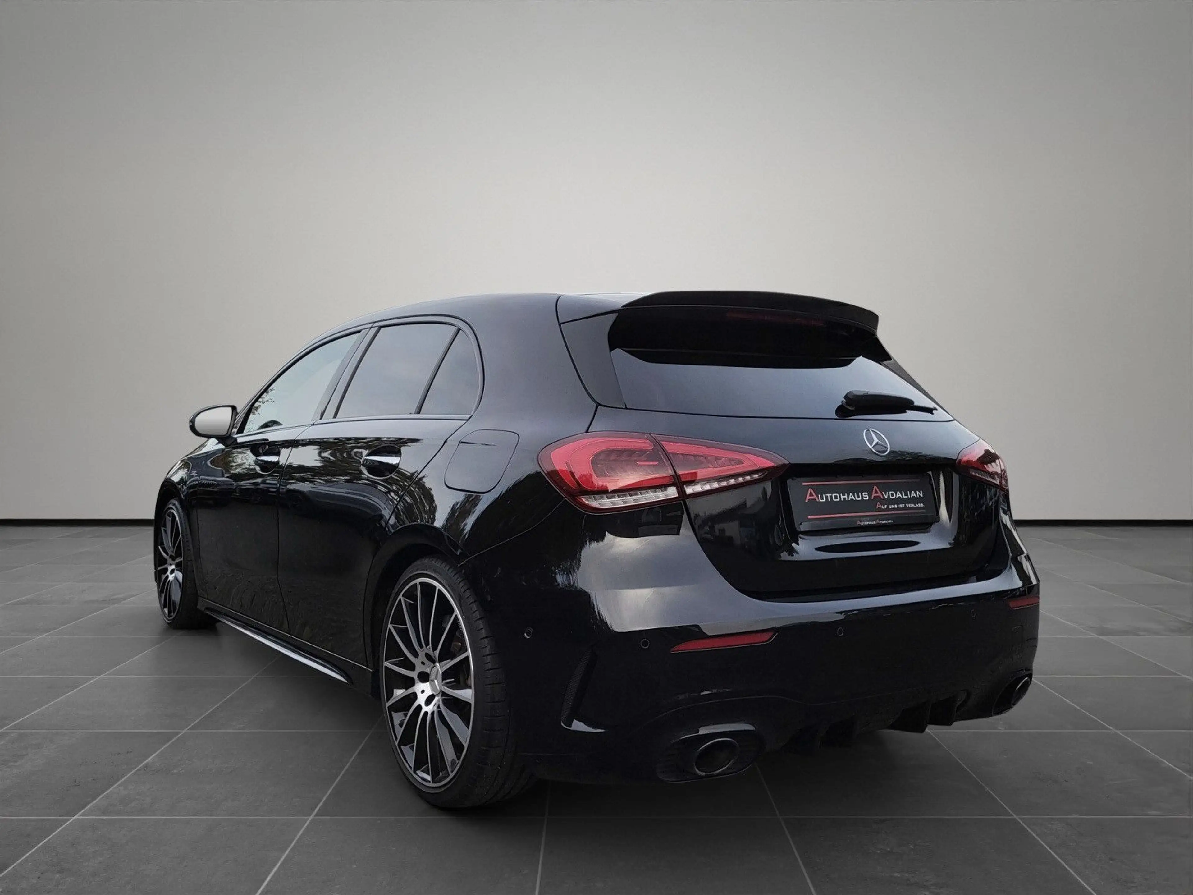 Mercedes-Benz A 35 AMG 4Matic PANO|BURMESTER|MULTIBEAM|NIGHT — photo 3