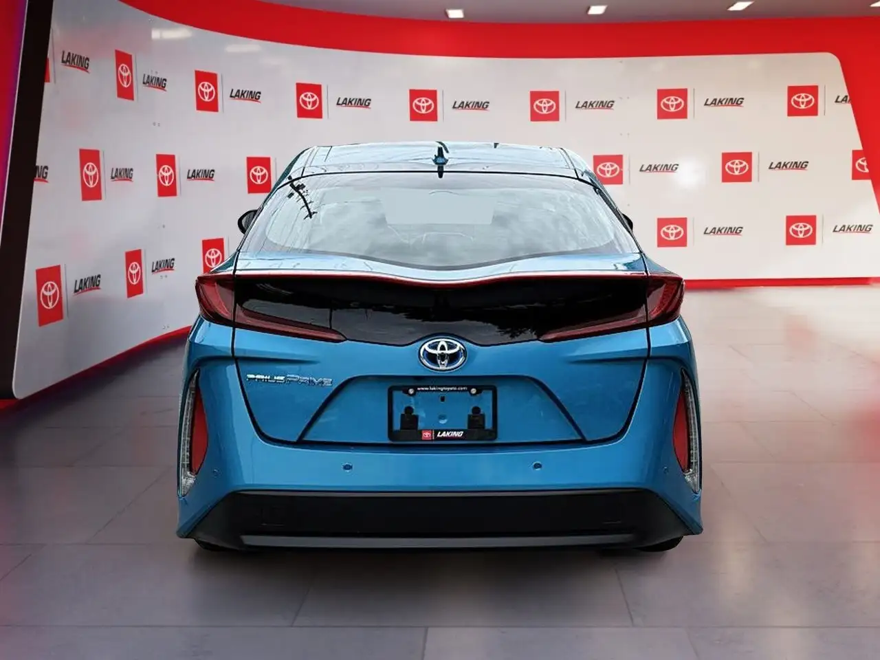 Toyota Prius Prime снимка Toyota Prius Prime