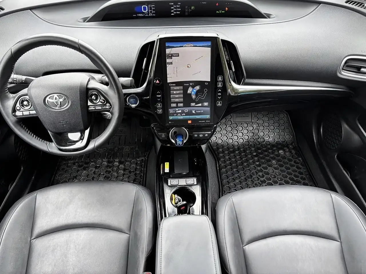 Toyota Prius Prime снимка Toyota Prius Prime