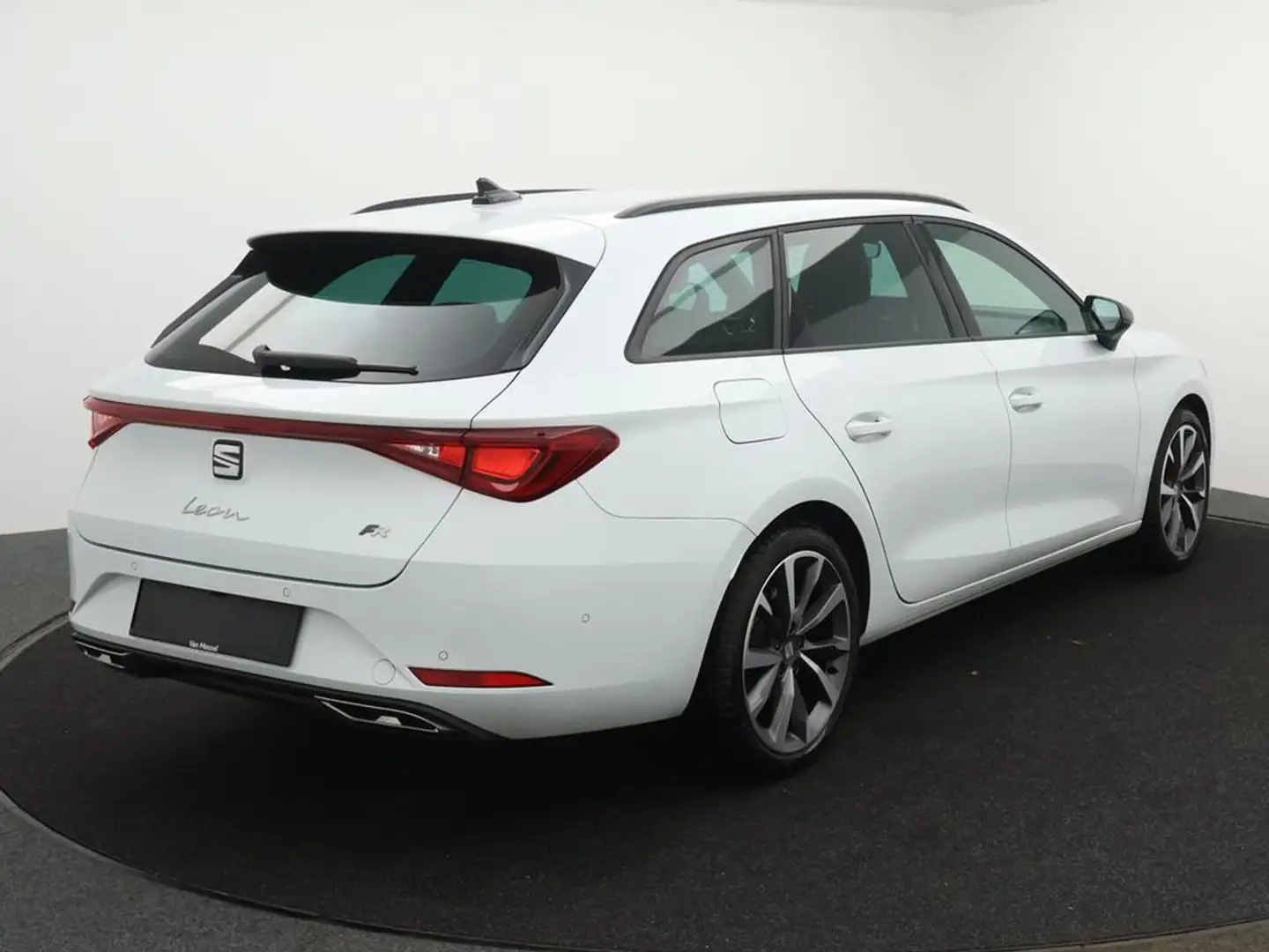 SEAT Leon Leon ST 1.5TSI FR EDITION *NAVI*VIRYUAL COCKPIT*KEYLESS GO*ACC*PDC*...* Blanc - 2