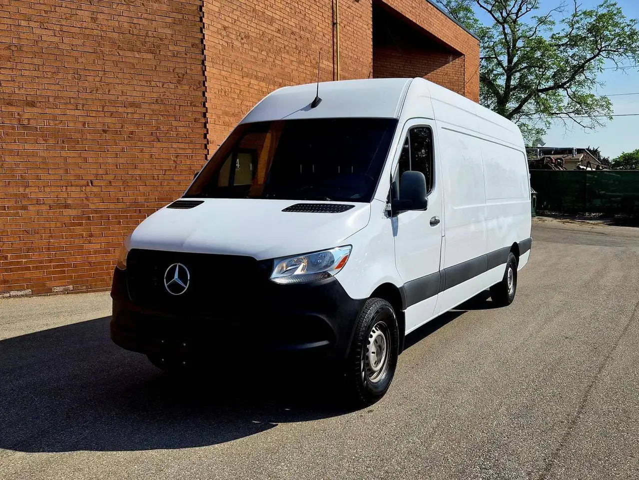 Mercedes-Benz Sprinter снимка Mercedes-Benz Sprinter