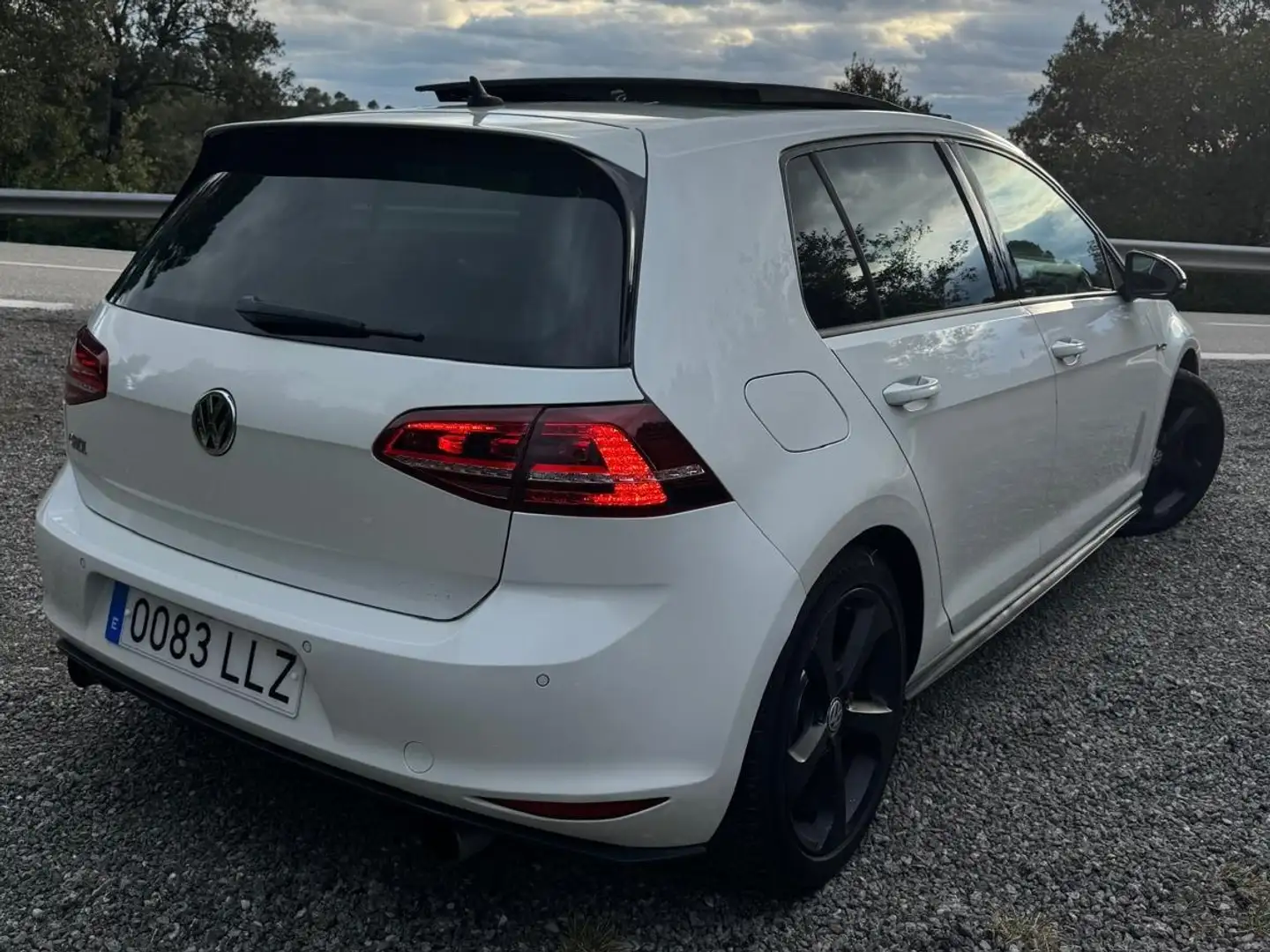 Volkswagen Golf GTI Golf 2.0 TSI GTI 220 GTI Blanco - 1