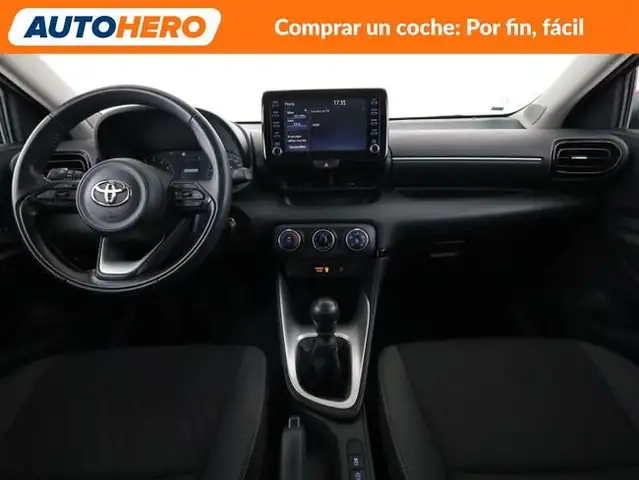 Toyota Yaris view 13