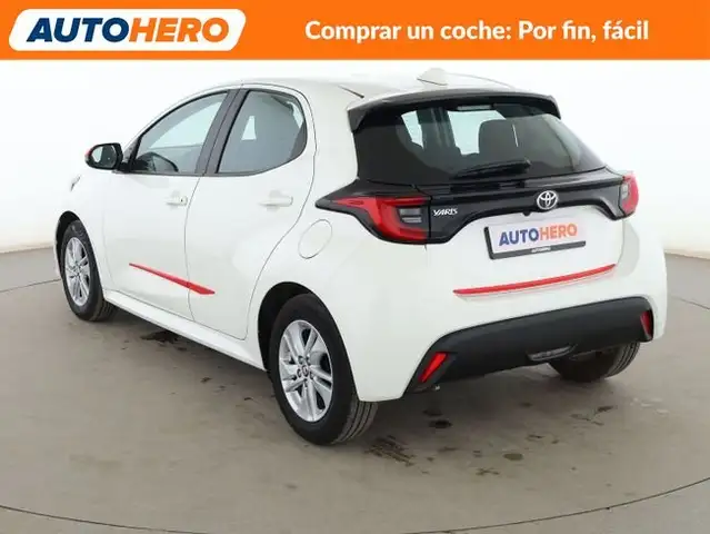 Toyota Yaris view 4