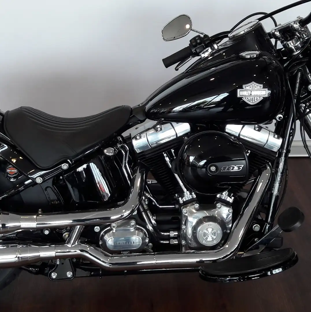 Harley-Davidson Softail Slim Black - 1