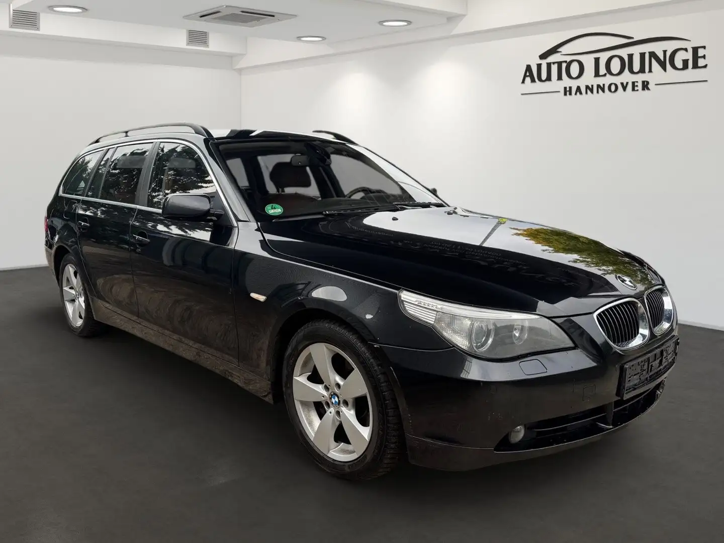 BMW 530 xd Touring | Navi Prof | HUD | Xenon | PDC Schwarz - 1