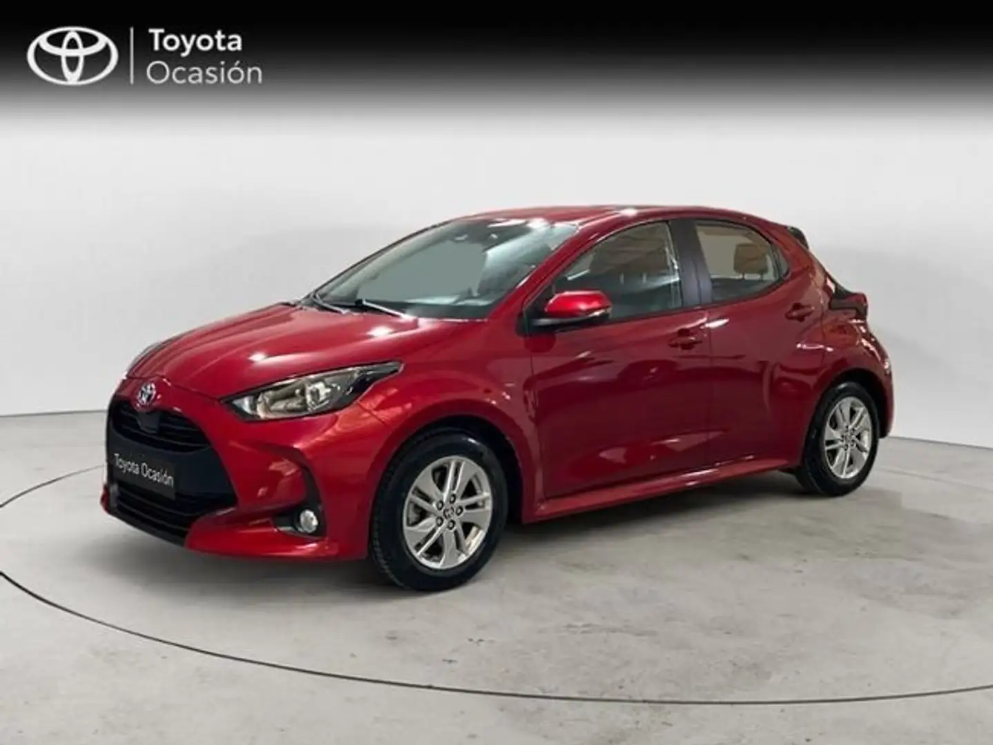 Toyota Yaris 120H 1.5 Active Tech Rojo - 2