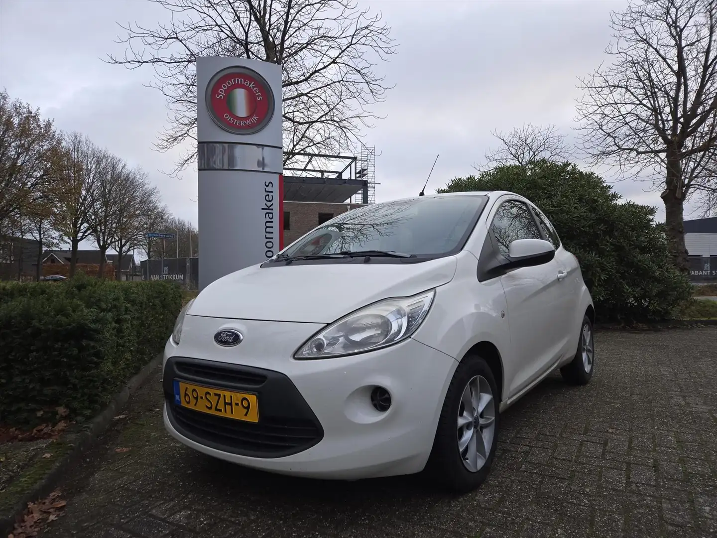 Ford Ka/Ka+ 1.2 69pk Cool & Sound Wit - 2
