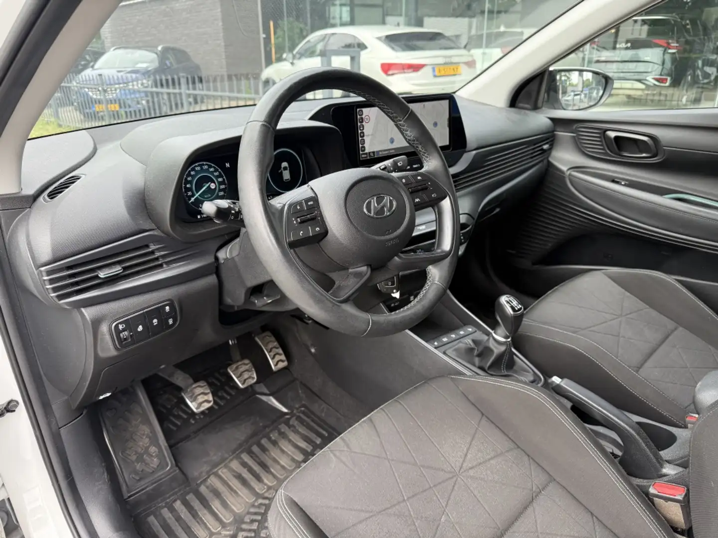Hyundai BAYON 1.0 T-GDI Premium | Stoel / Stuur verwarming | Bos Blanc - 2