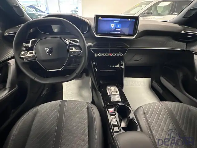 Peugeot 2008 view 14