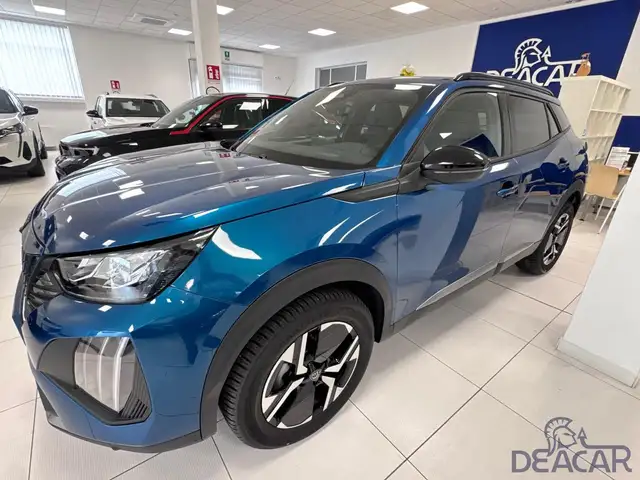 Peugeot 2008 view 4