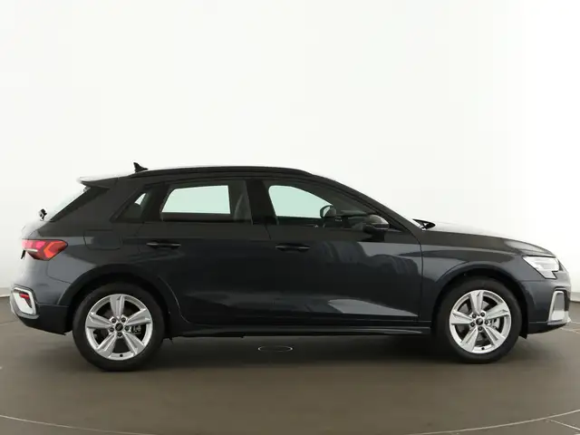 Audi A3 view 7