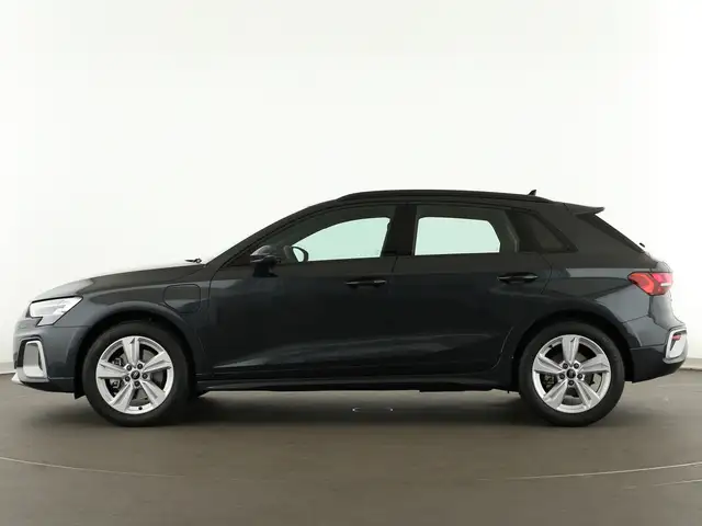 Audi A3 view 3