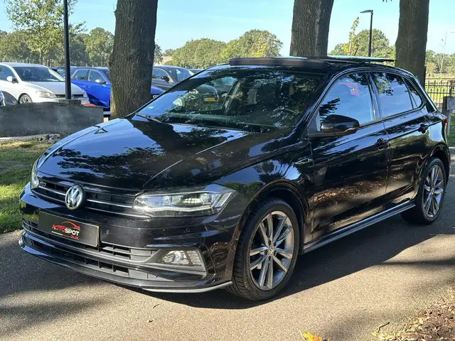 Volkswagen Polo view 8