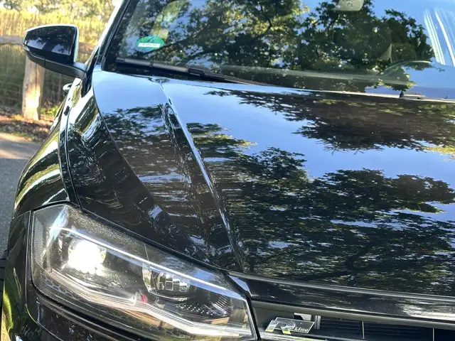 Volkswagen Polo view 3