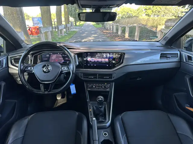 Volkswagen Polo view 23