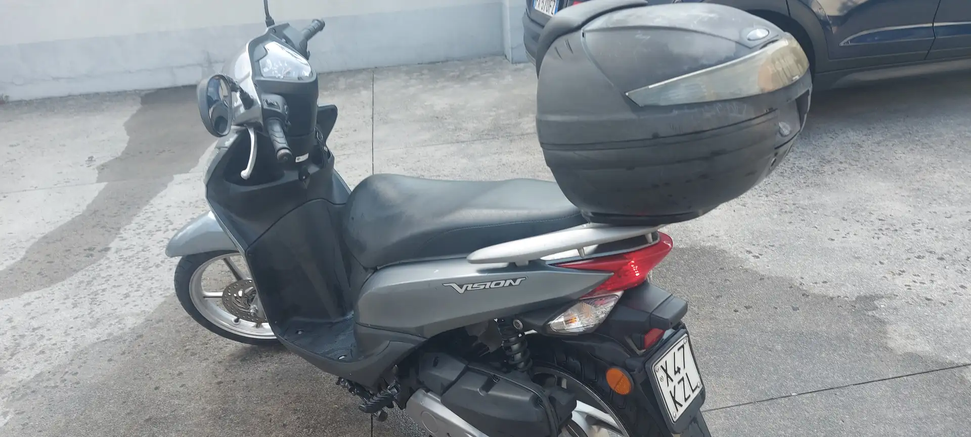 Honda Vision 50 AF73 2.1 Gris - 1