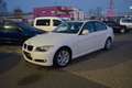 BMW 318 i Limousine Aut. erst 29 tkm - 1.Hand Weiß - thumbnail 2
