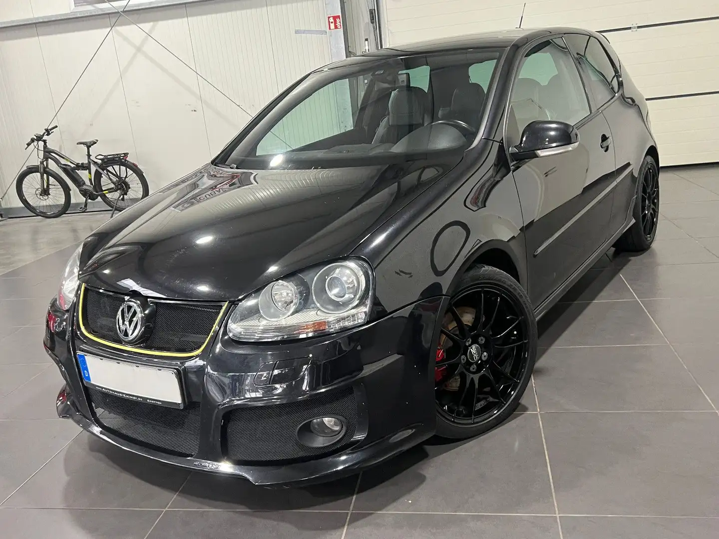 Volkswagen Golf V GTI Pirelli Automatik **Xenon*Navi*SHZ** Negro - 1
