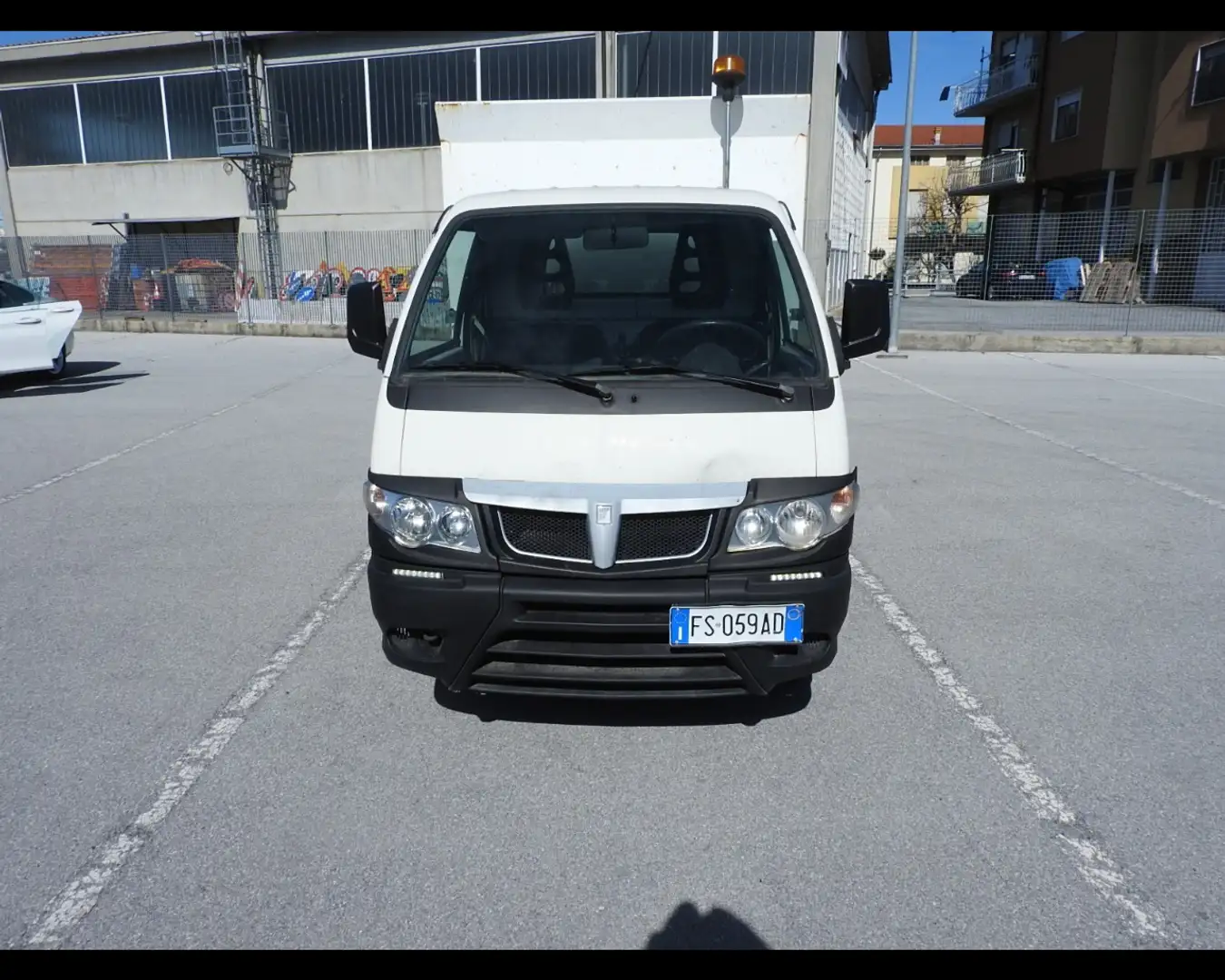 Piaggio Porter porter maxxi b/met  r.gem. metano E6 vasca rib Білий - 2