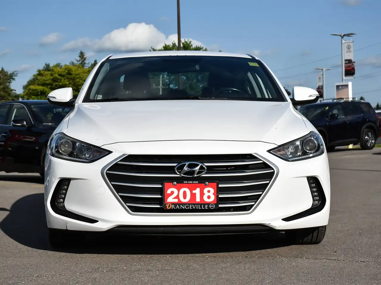 Hyundai ELANTRA photo Hyundai ELANTRA