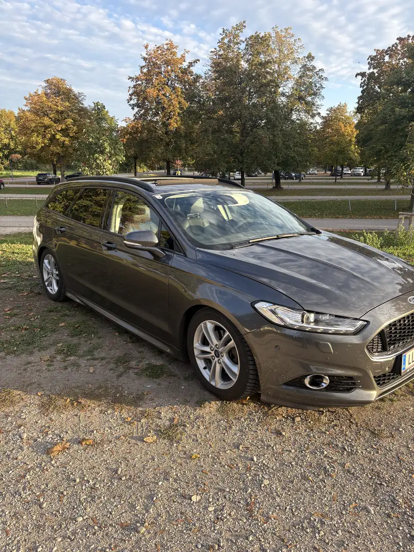Ford Mondeo Mondeo Traveller ST-LINE 2,0 TDCi PowerShift Aut. Grau - 1