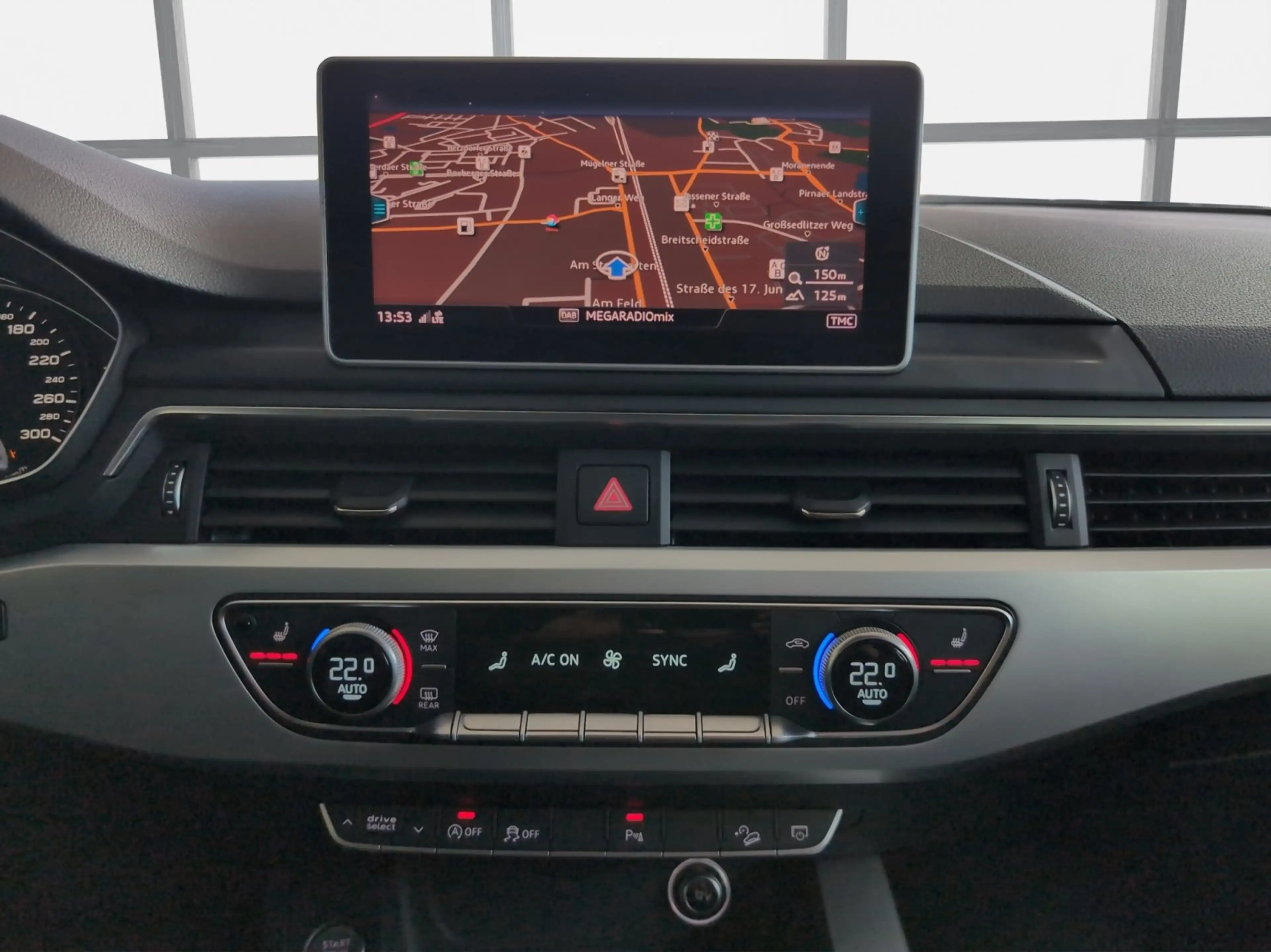 Audi A4 allroad 3.0 TDI V6 quattro/Matrix/ACC/StHzg/B&O/DAB/AHK — photo 9
